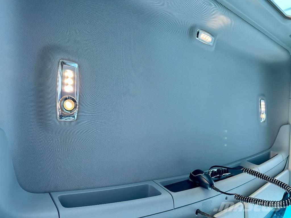 Kenworth T880 Vetopöytäautot