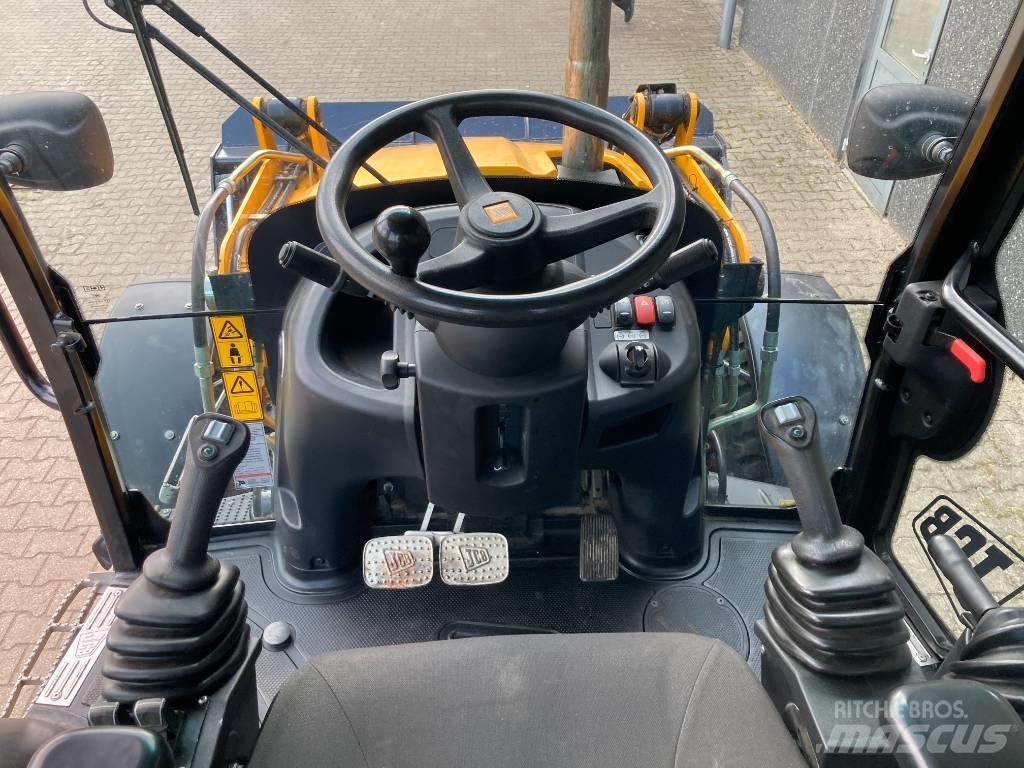 JCB 3 CX Kaivurikuormaajat