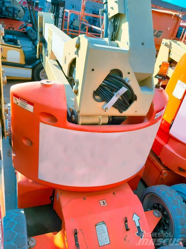 JLG E 450 A Kuukulkijat