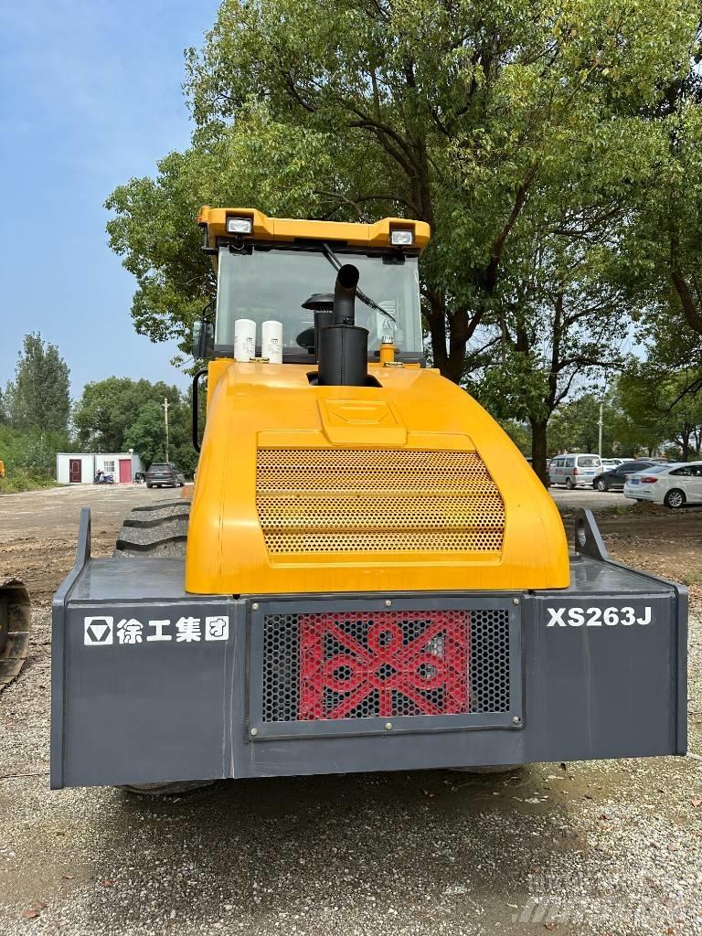 XCMG 263J Yksivalssijyrät