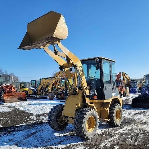 CAT 901B Pyöräkuormaajat