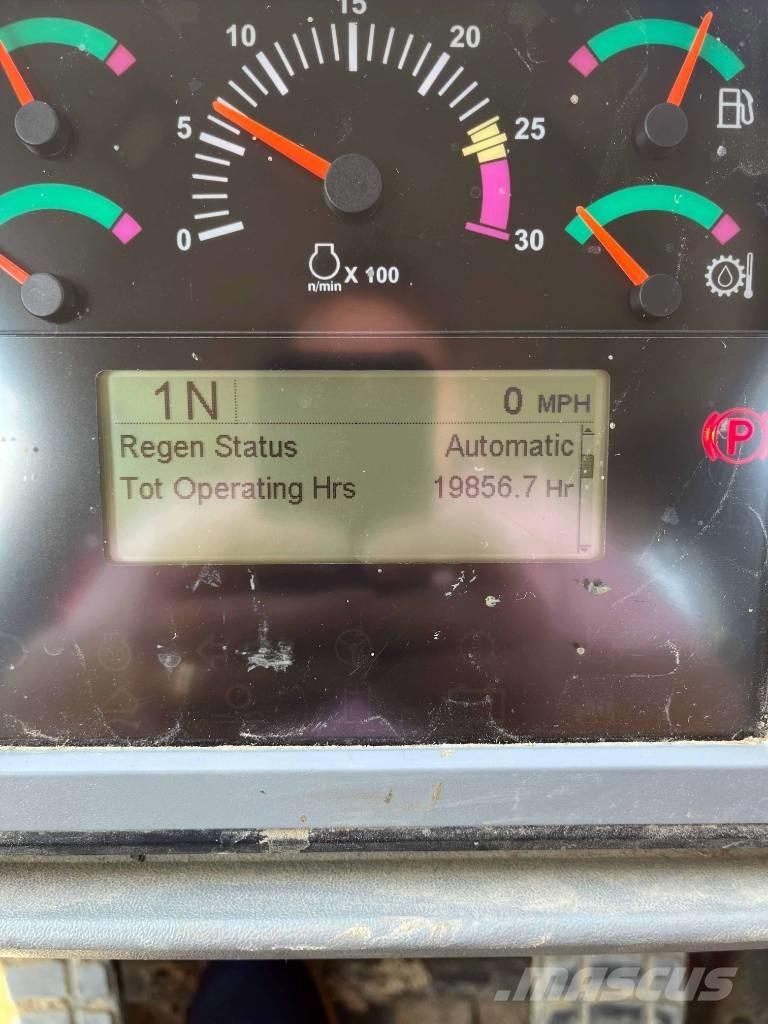 CAT 966 K Pyöräkuormaajat