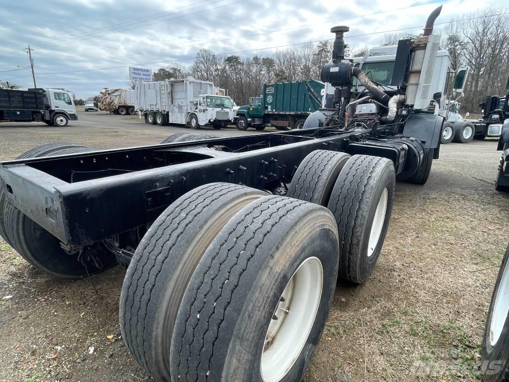 Mack LEU613 Kuorma-autoalustat