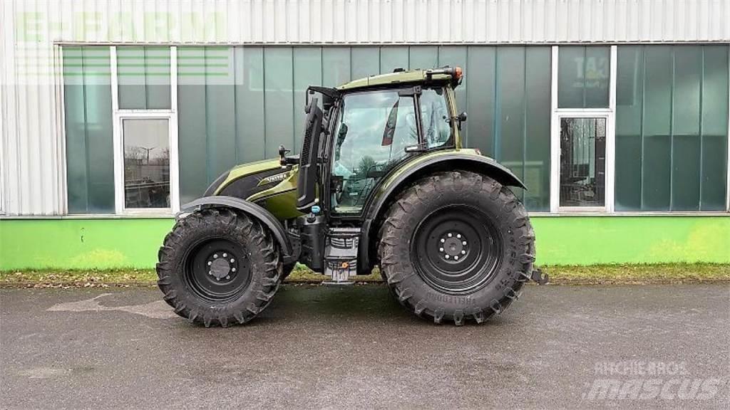 Valtra n155ea Traktorit