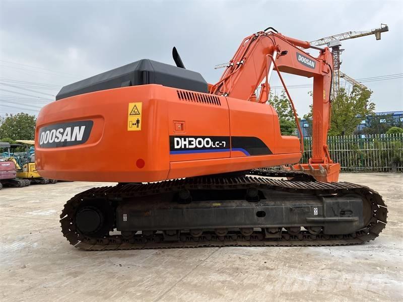 Doosan 300 Telakaivukoneet