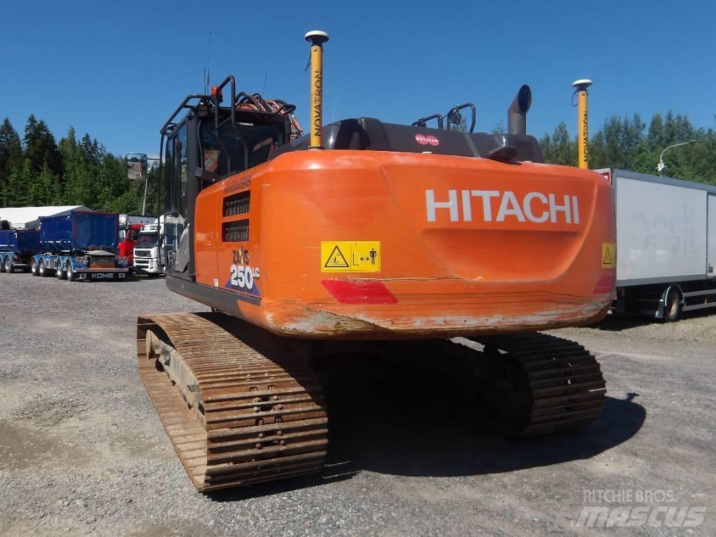 Hitachi ZX 250 LC-6 Telakaivukoneet
