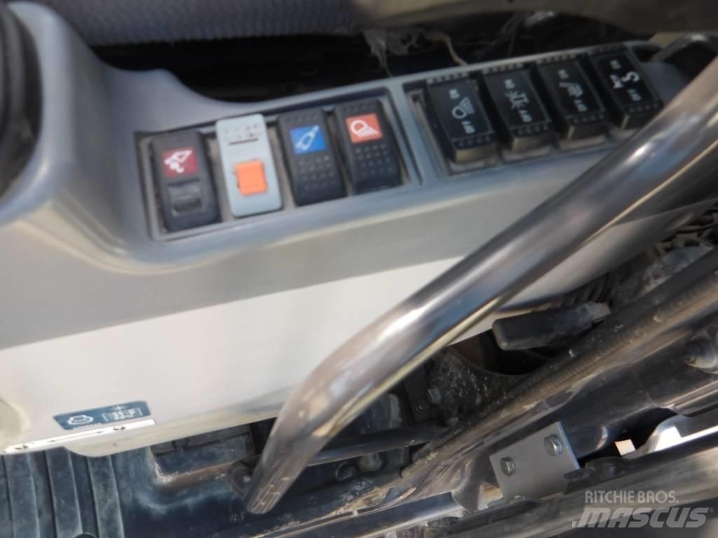 Hitachi ZX 250 LC-6 Telakaivukoneet