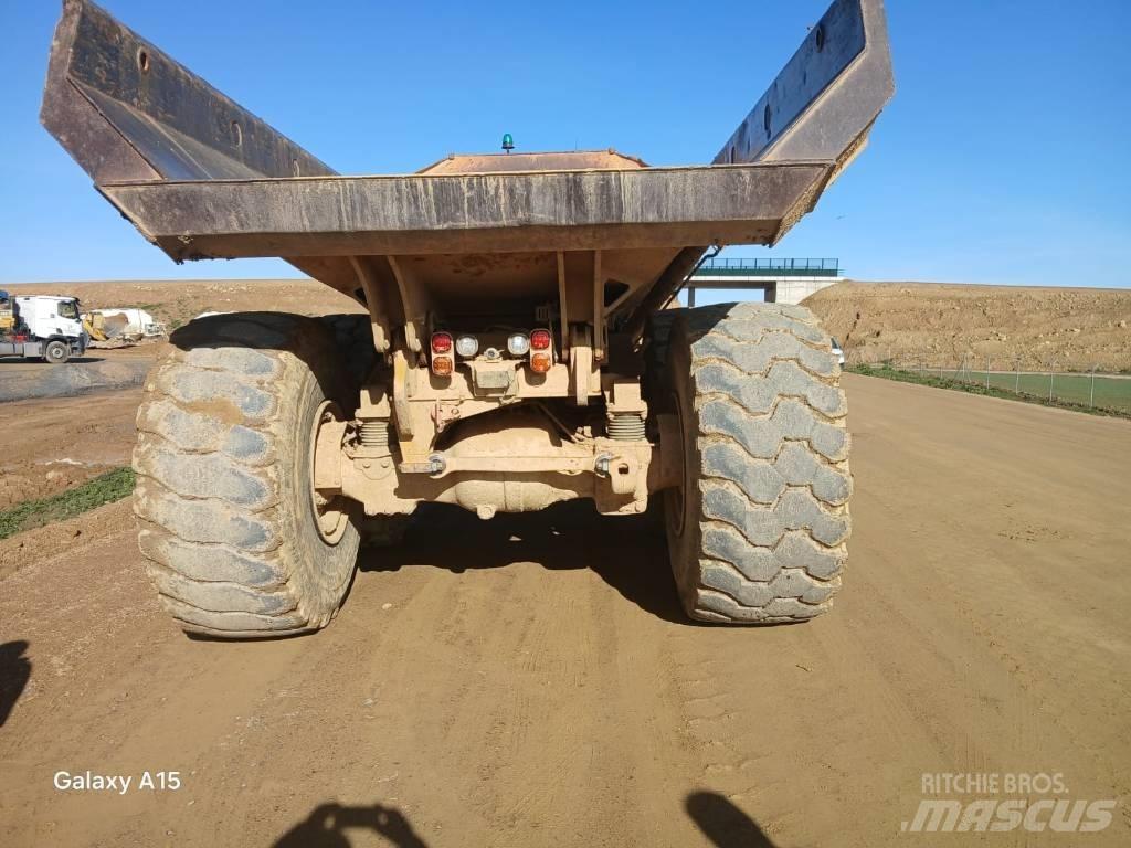 CAT 745 Dumpperit