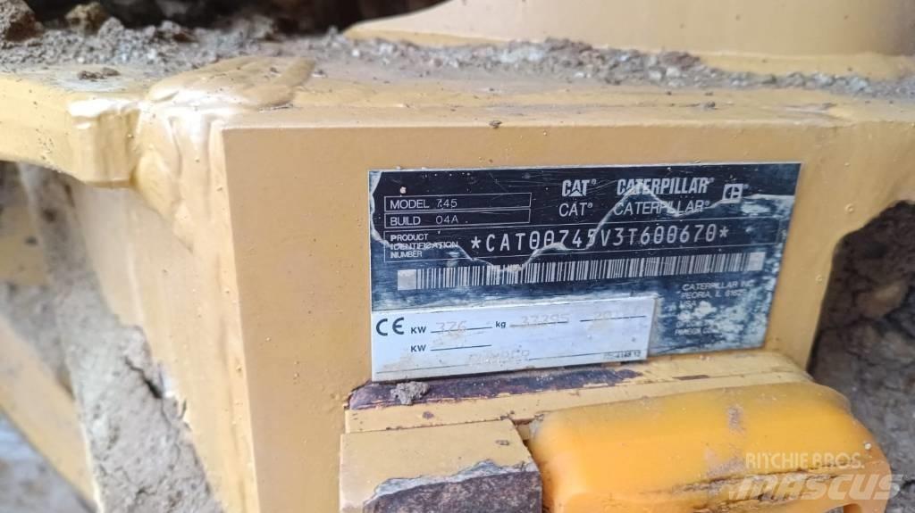 CAT 745 Dumpperit