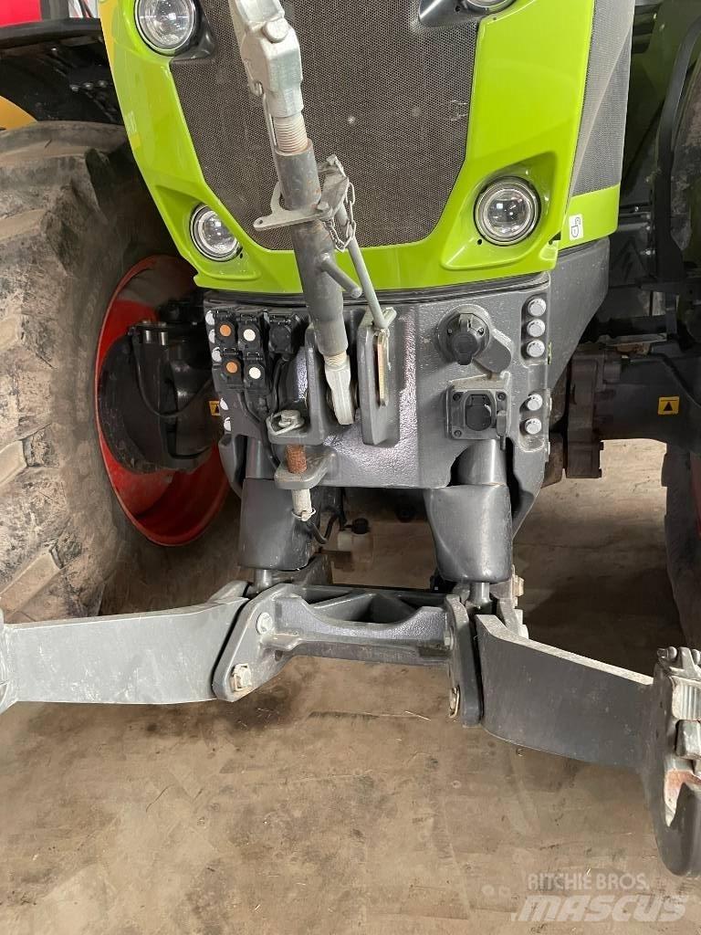 CLAAS 960 Axion Traktorit