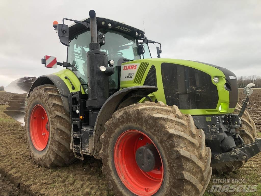 CLAAS 960 Axion Traktorit
