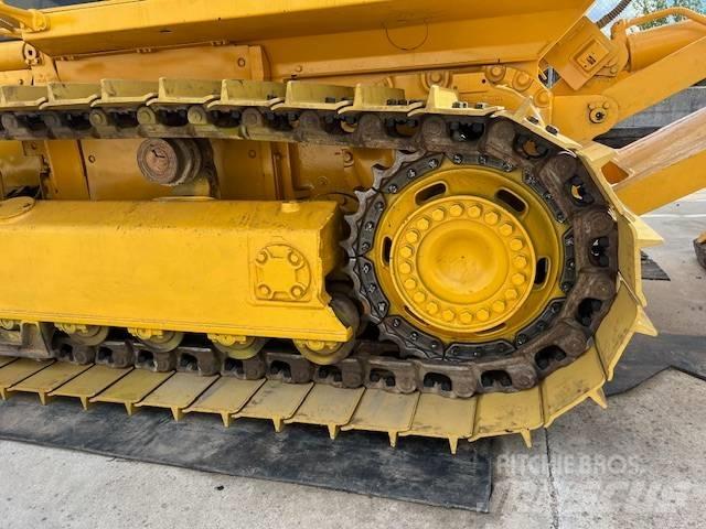 Komatsu D 61 EX-15 Telaketjupuskutraktorit