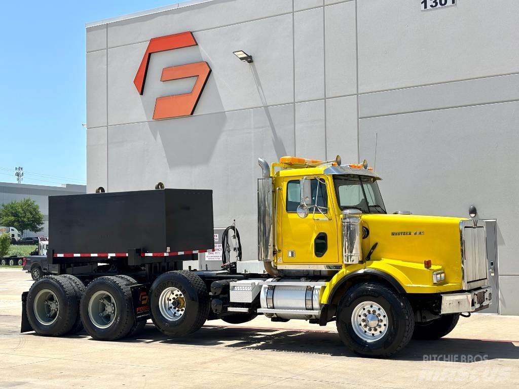 Western Star 4900 SA Vetopöytäautot