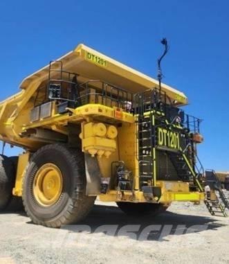 Komatsu 830 E-5 Dumpperit