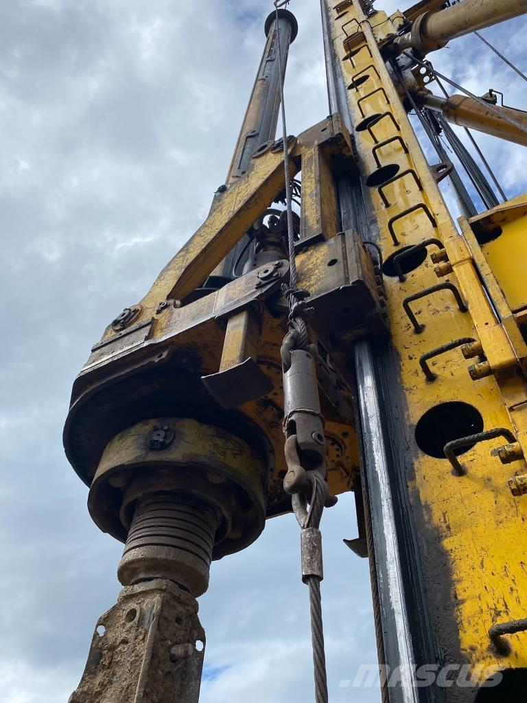 Bauer BG 36 Raskaat porat