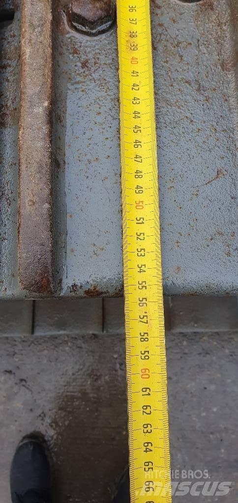 Liebherr LR 624 Telakuormaajat
