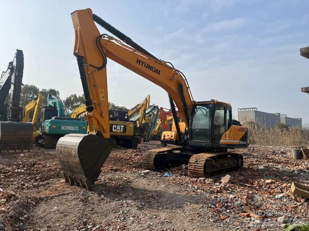 Hyundai R220 Telakaivukoneet