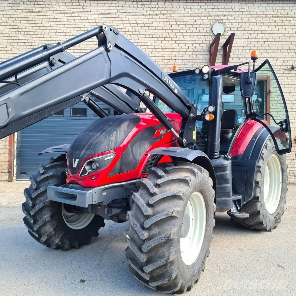 Valtra T 174 Traktorit