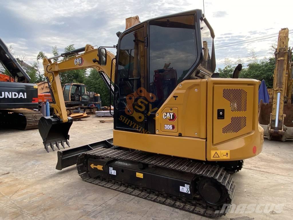 CAT 306 Minikaivukoneet < 7t