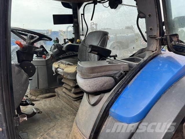 New Holland T6030 Traktorit