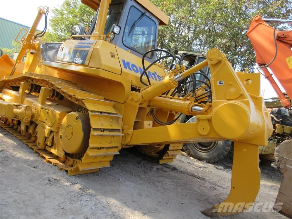 Komatsu D 155 A-1 Telaketjupuskutraktorit