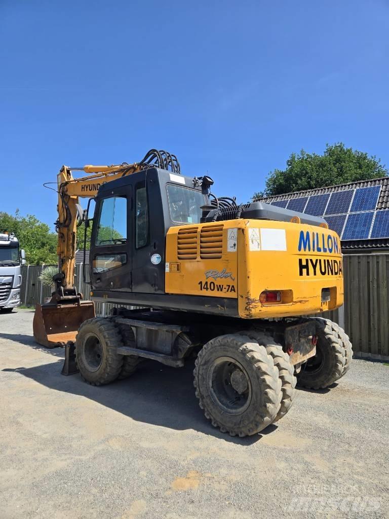 Hyundai Robex 140 W Pyöräkaivukoneet