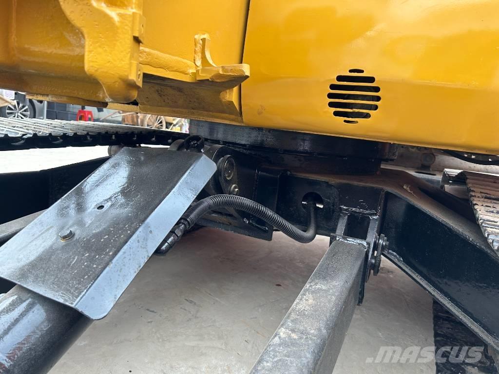 CAT 304 Telakaivukoneet