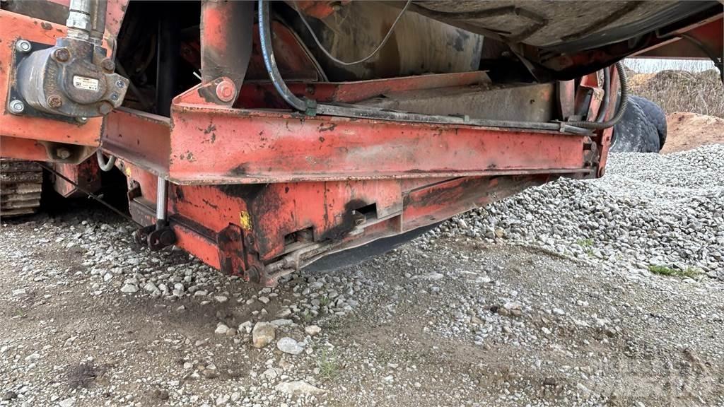 Terex FINLAY 883 Seulat