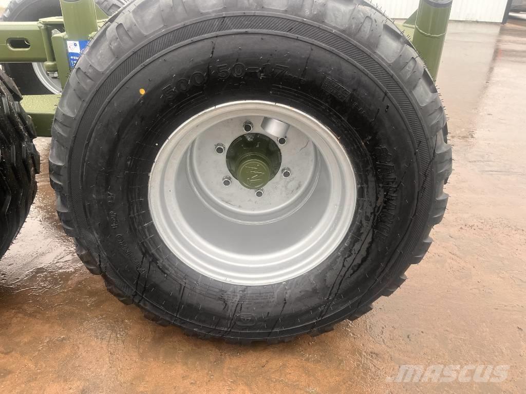 Farma T10 DS Metsäperävaunut