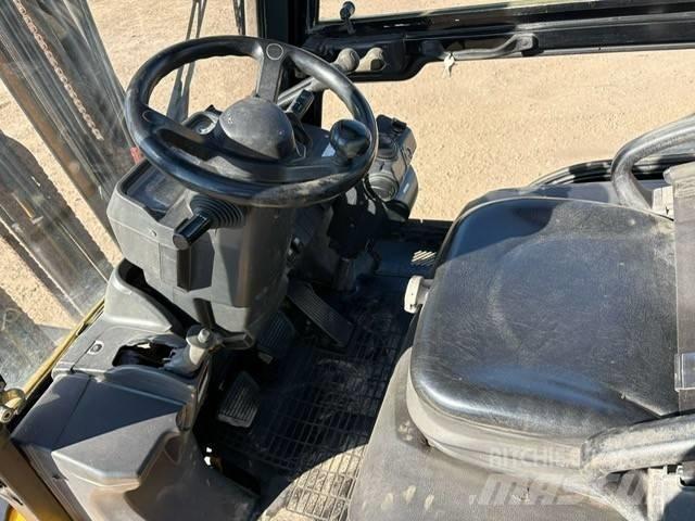 CAT DP 25 NT Dieseltrukit