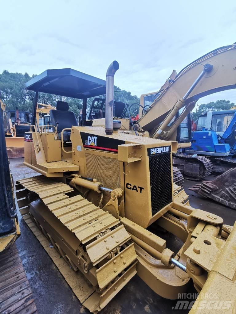 CAT D 3 C Telaketjupuskutraktorit