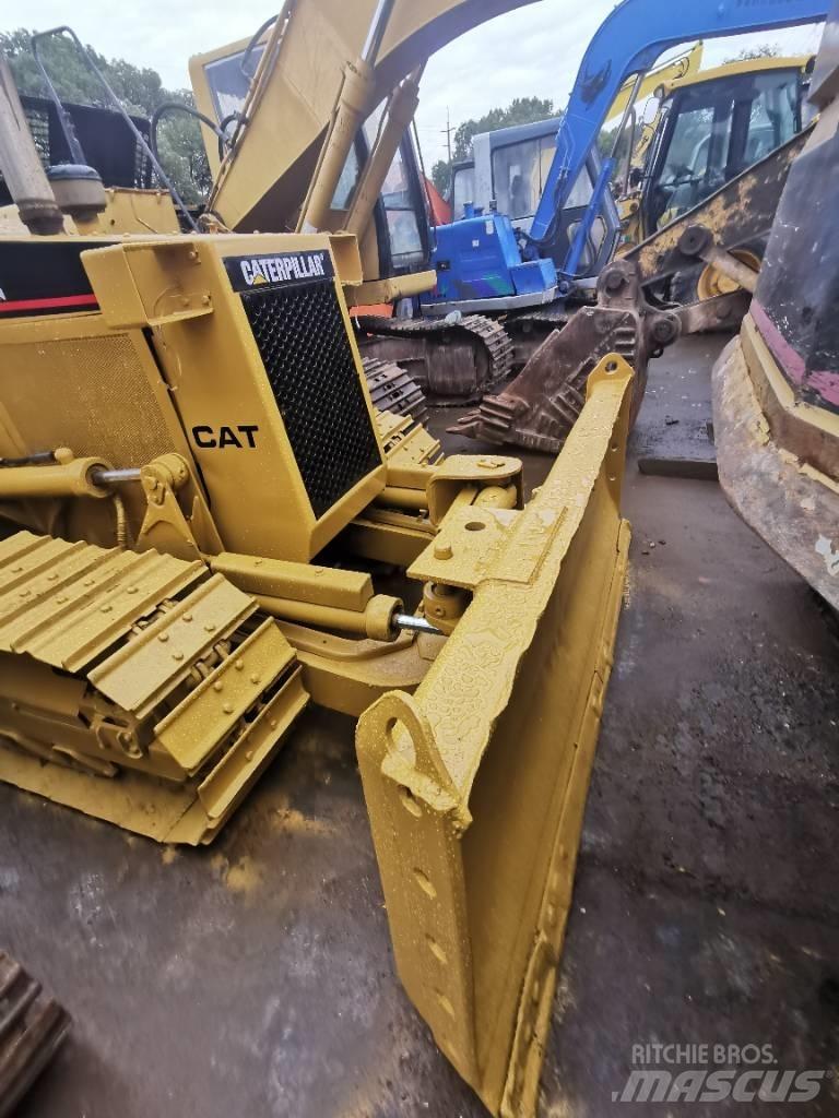 CAT D 3 C Telaketjupuskutraktorit