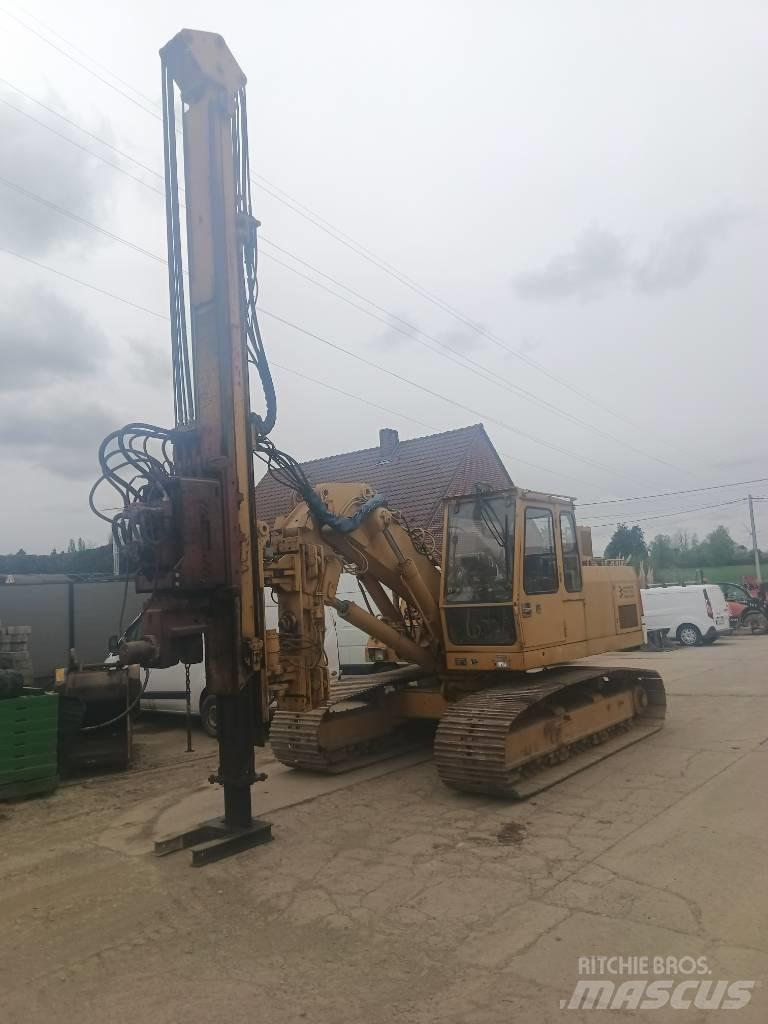Liebherr R 922 L Telakaivukoneet