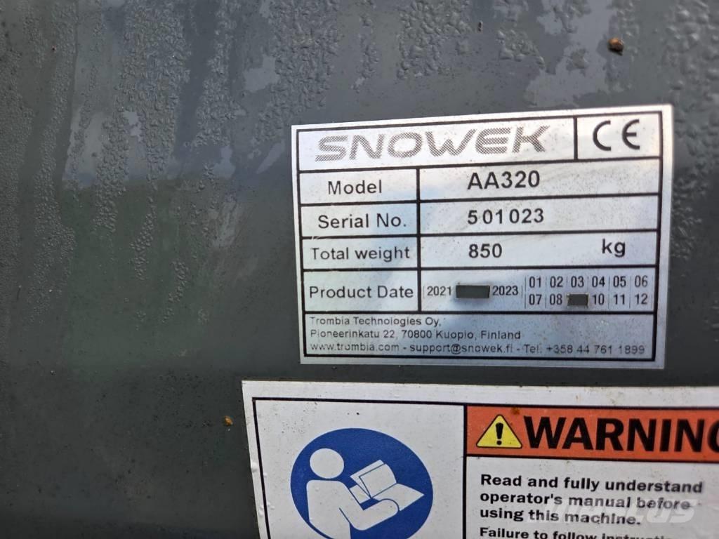 Snowek AA 320 Lumiaurat