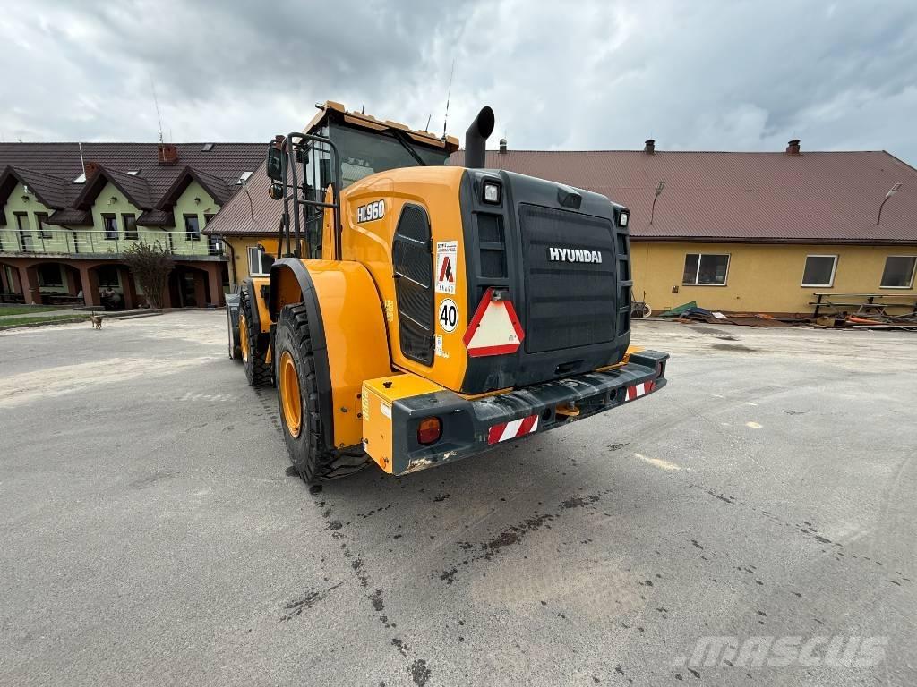 Hyundai HL 960 Pyöräkuormaajat