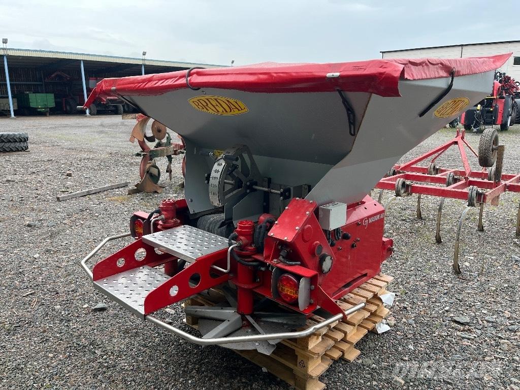 Bredal SGS 1500 Hiekan- ja suolanlevittimet