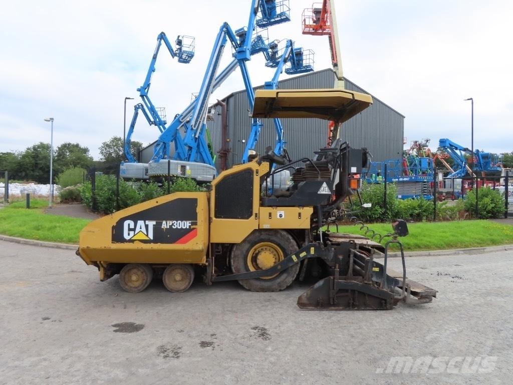 CAT AP 300 Asfalttikoneet