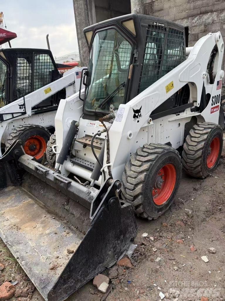Bobcat S 300 Liukuohjatut kuormaajat
