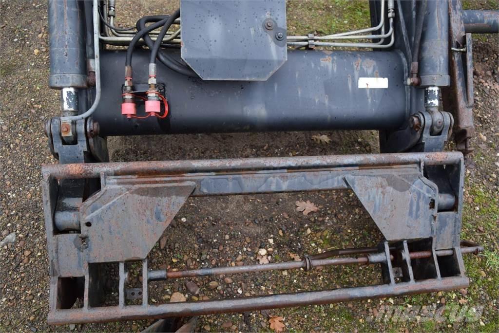 Stoll Robust F71 Etukuormaimet ja kaivuulaitteet