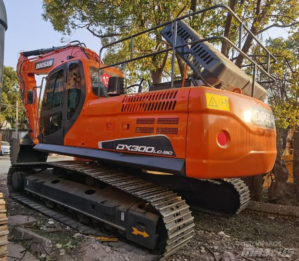 Doosan DX300LC- 9C Telakaivukoneet