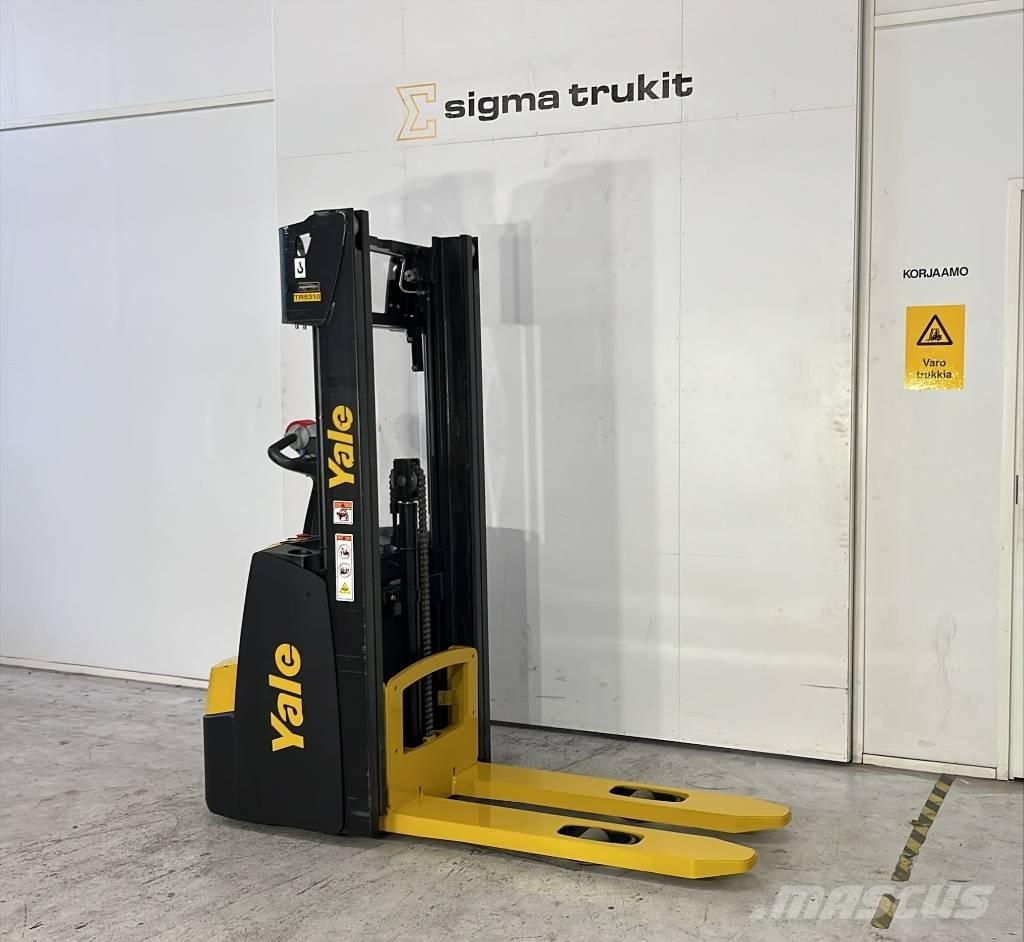 Yale MS 10 Käyden ajettavat pinoamistrukit