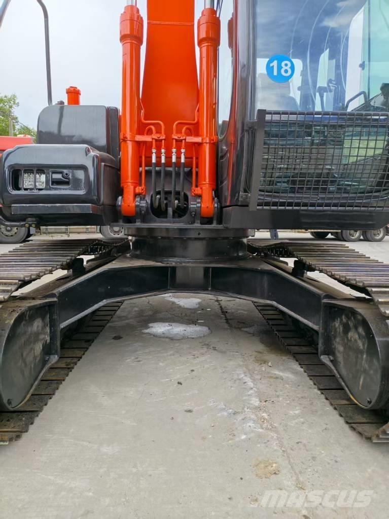 Hitachi ZX 120 Telakaivukoneet