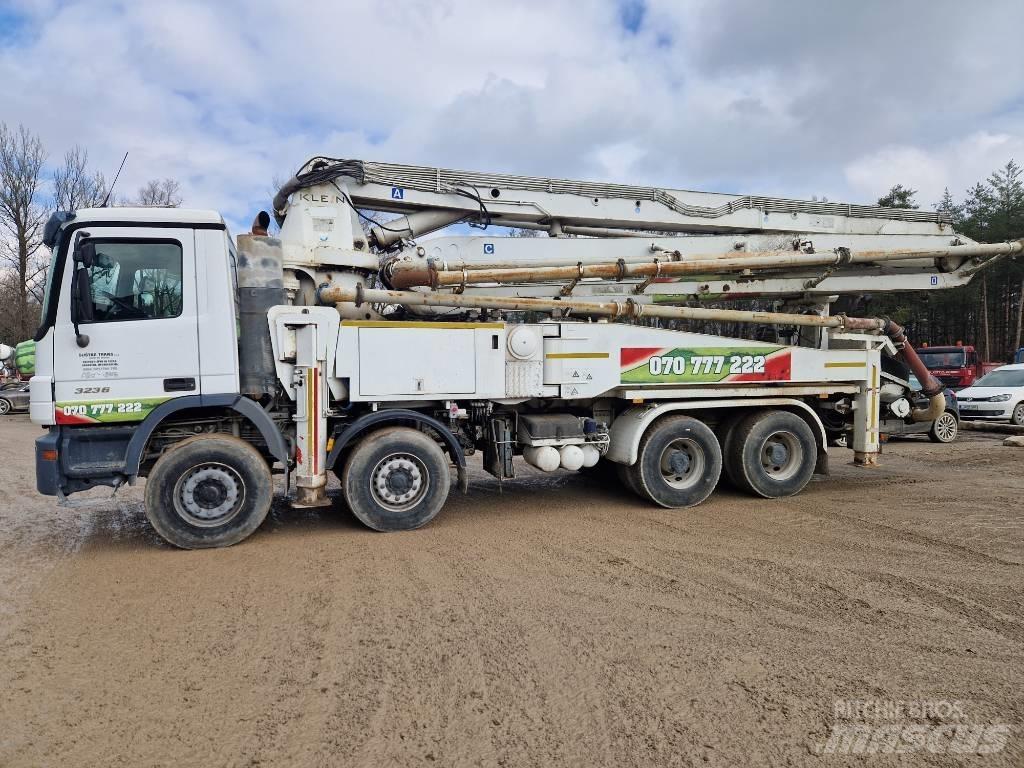 Mercedes-Benz 3236 Betonipumppuautot