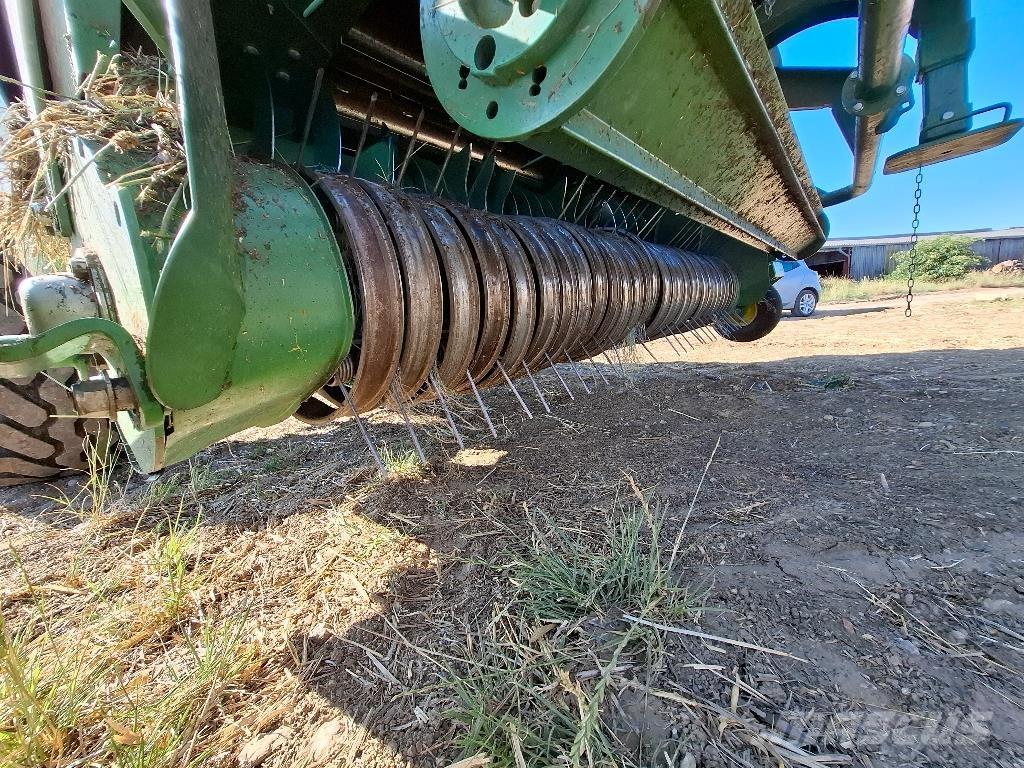 John Deere V461M Pyöröpaalaimet