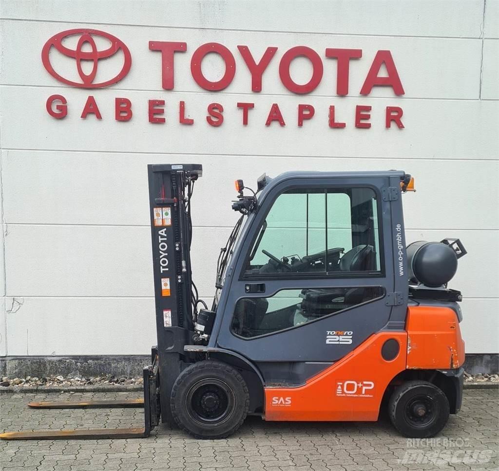 Toyota 02-8FGF25 Nestekaasutrukit