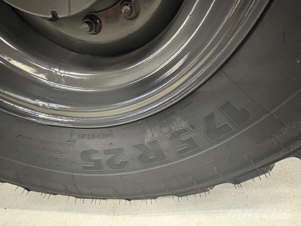 CASE 421 G Pyöräkuormaajat