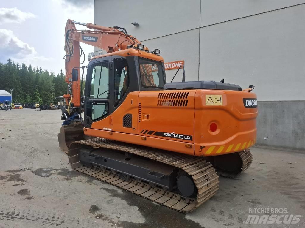Doosan DX 140 LC Telakaivukoneet