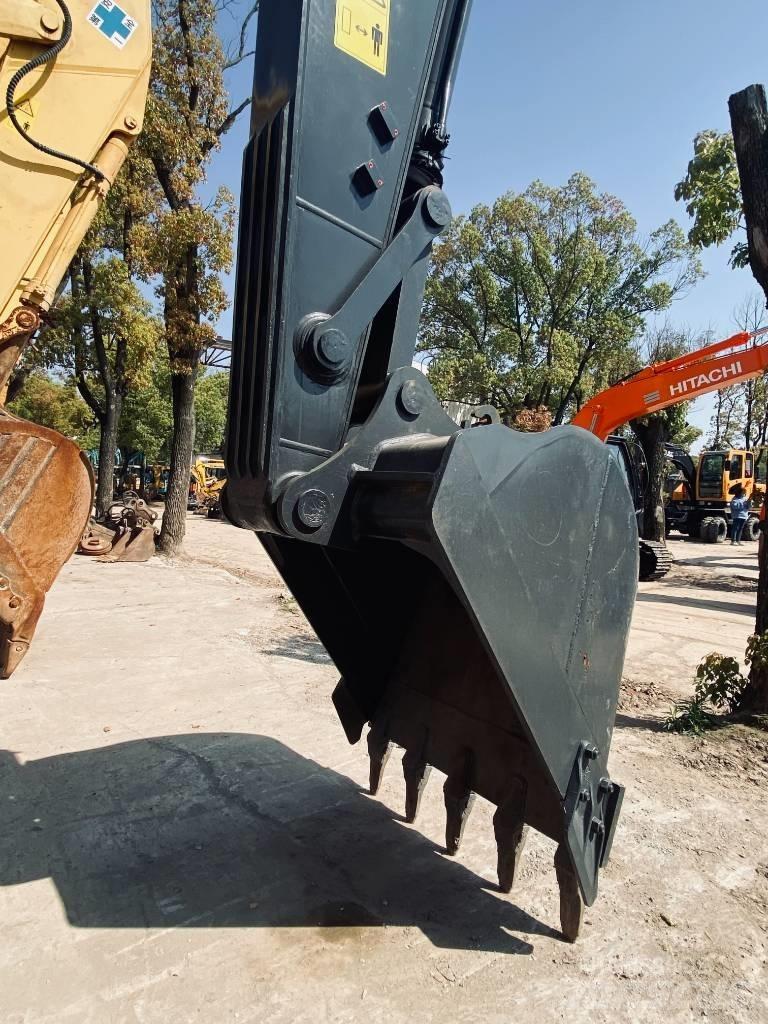 Volvo EC210DL Telakaivukoneet