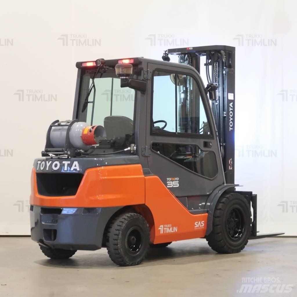 Toyota 02-8FGJF35 Nestekaasutrukit