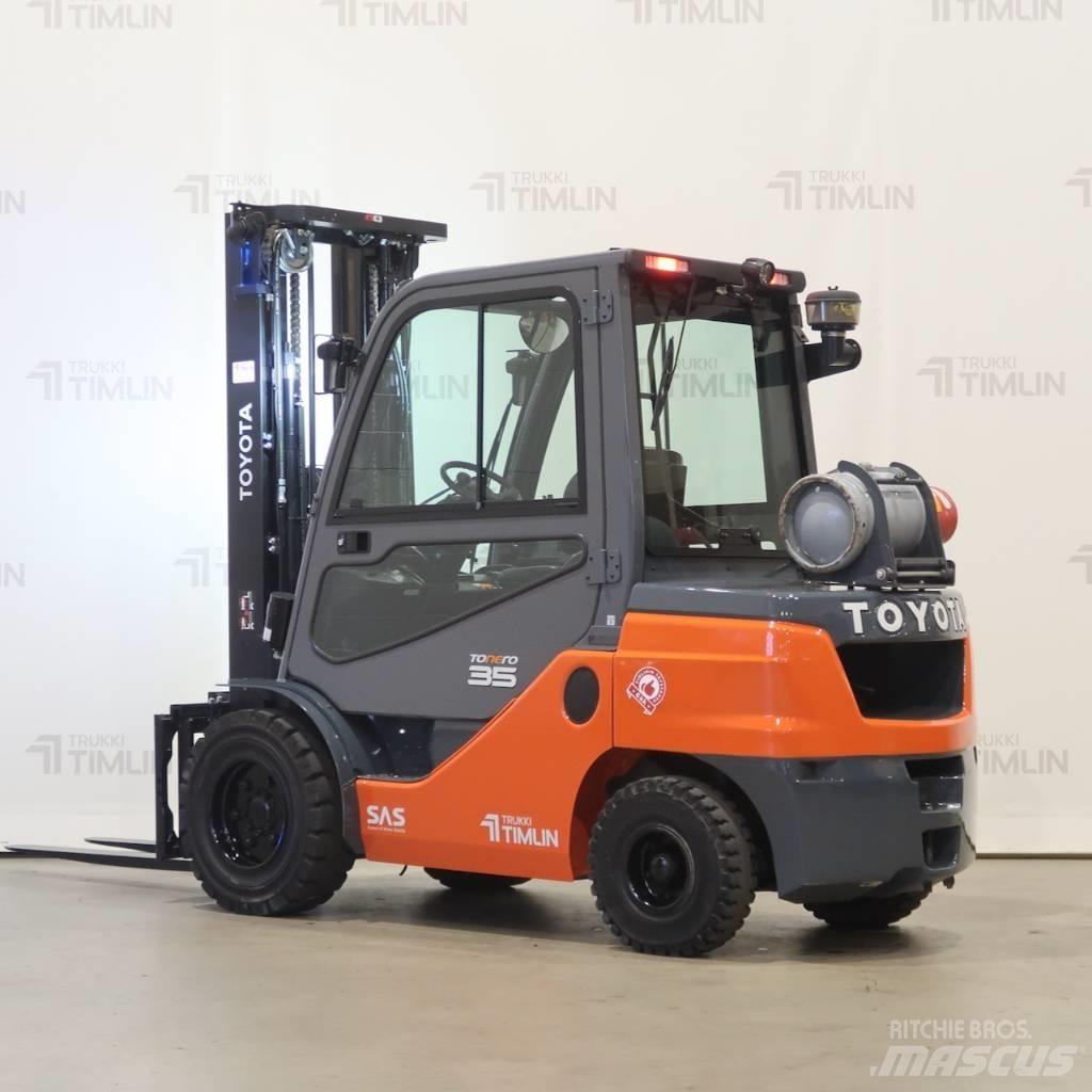 Toyota 02-8FGJF35 Nestekaasutrukit